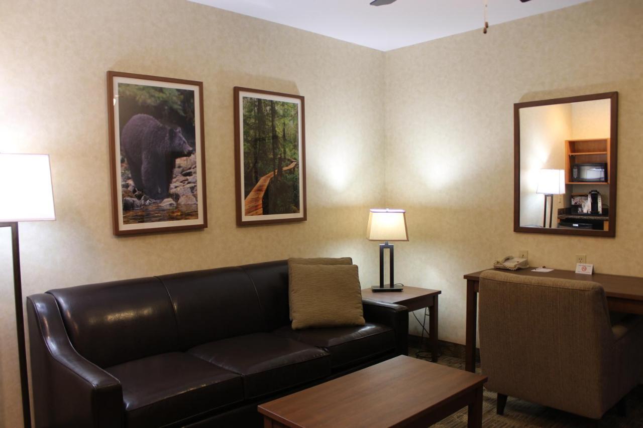 Best Western Plus Valemount Inn & Suites Екстериор снимка