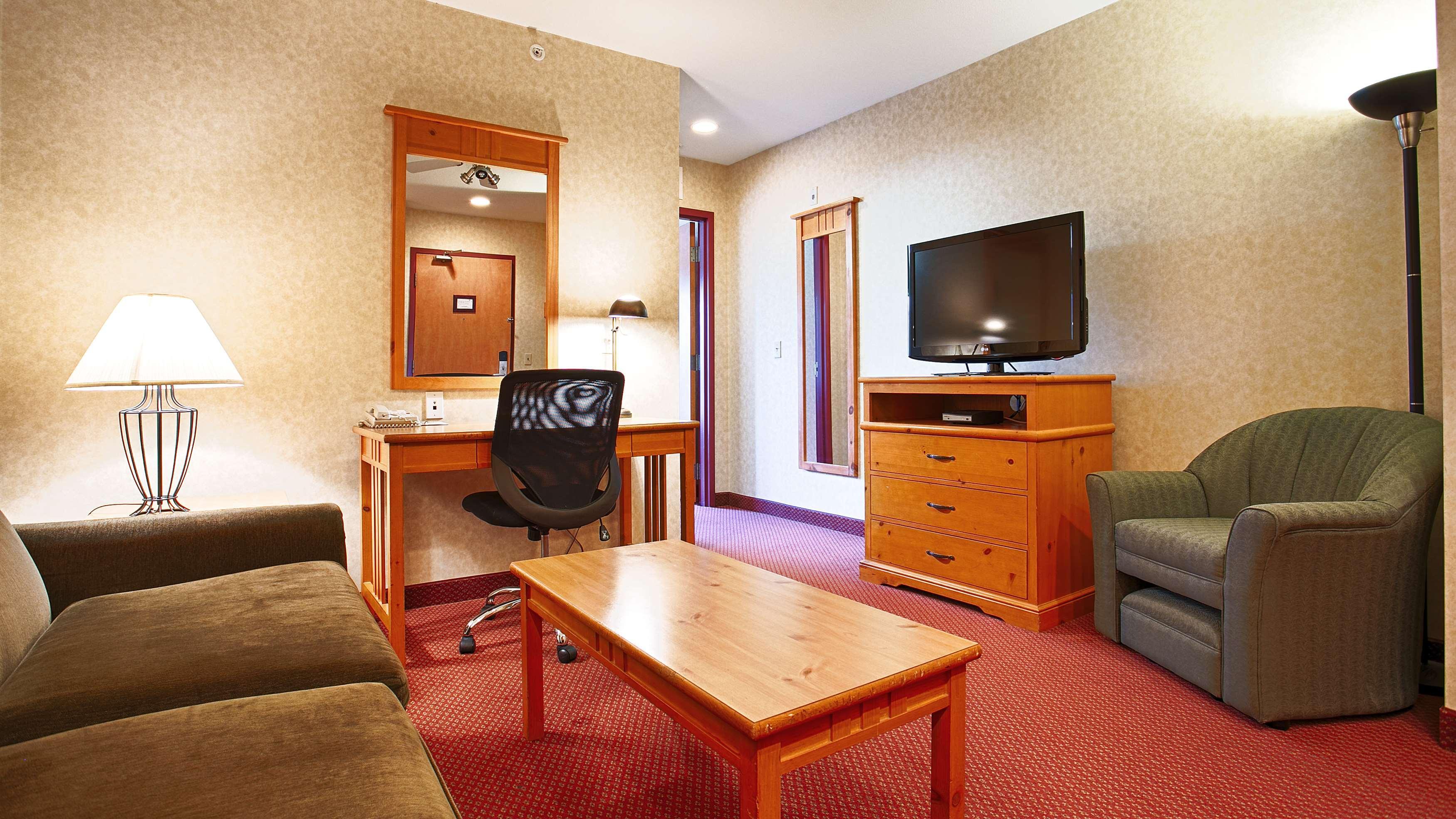 Best Western Plus Valemount Inn & Suites Екстериор снимка