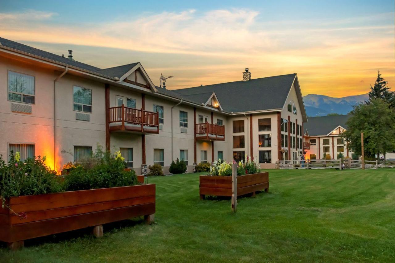 Best Western Plus Valemount Inn & Suites Екстериор снимка