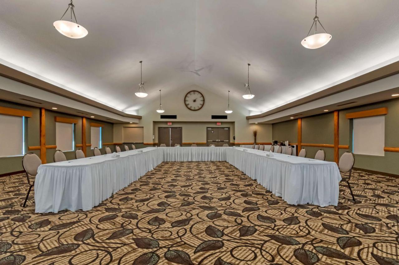 Best Western Plus Valemount Inn & Suites Екстериор снимка