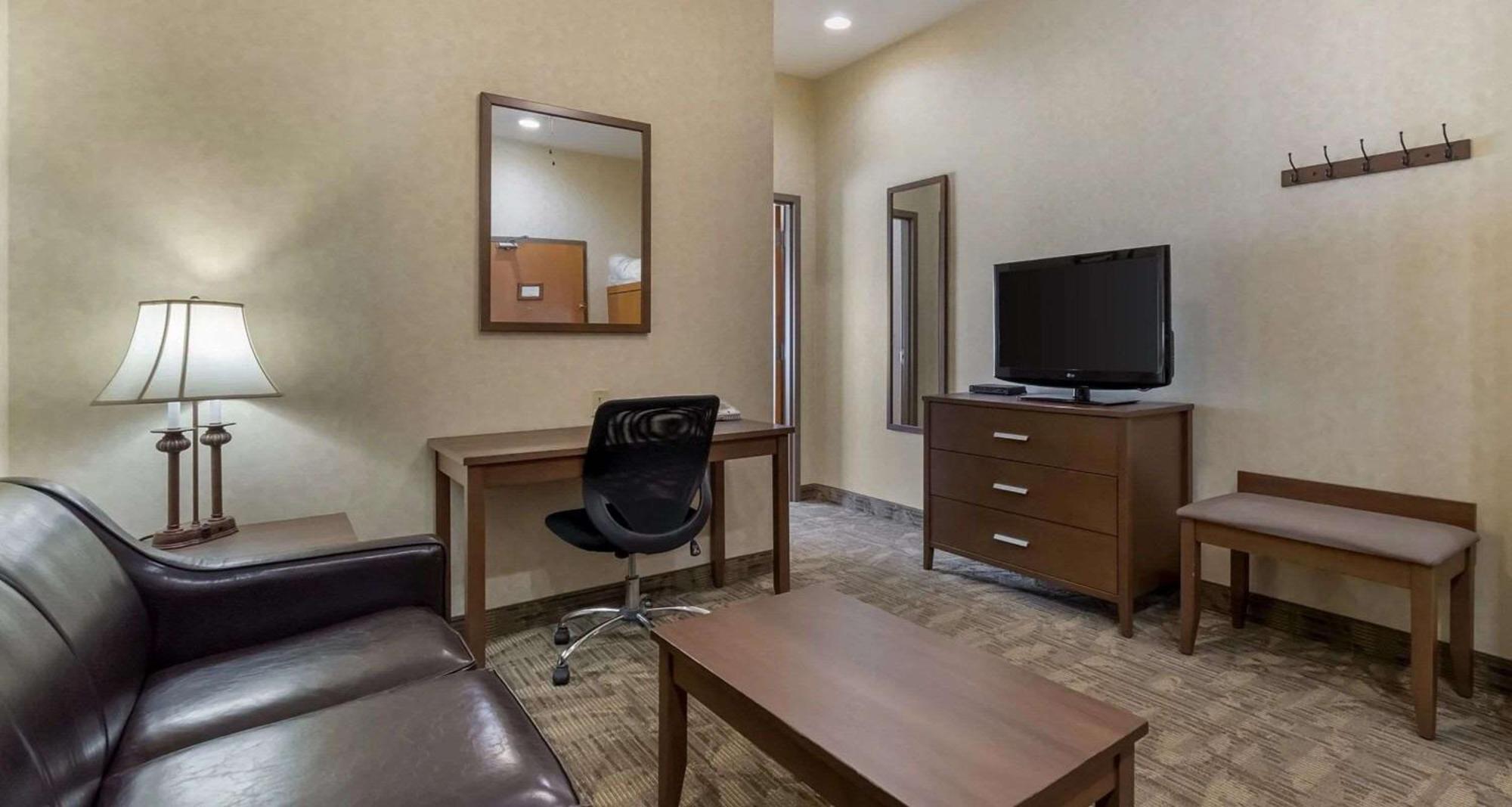 Best Western Plus Valemount Inn & Suites Екстериор снимка