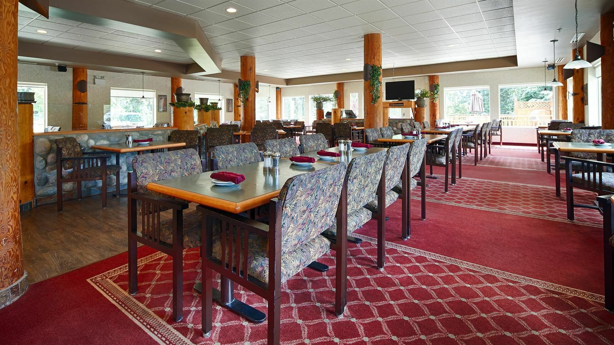 Best Western Plus Valemount Inn & Suites Екстериор снимка